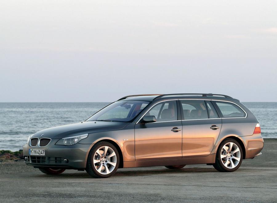  BMW 5-Series 2004 года  (фото 56 из 74)